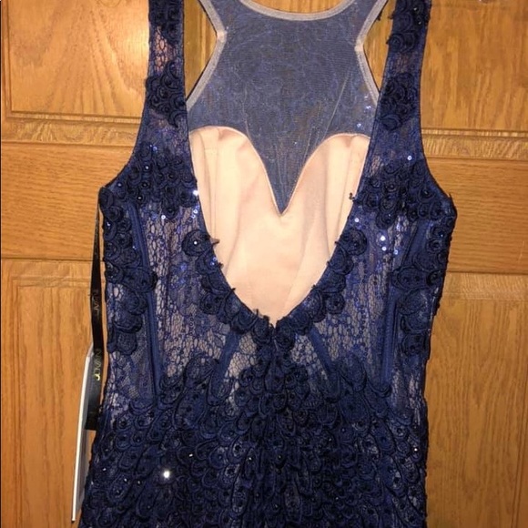 JOVANI Perfect condition! Never worn with tags - Picture 6 of 8